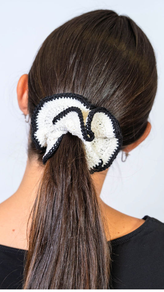 Elastico per capelli all'uncinetto